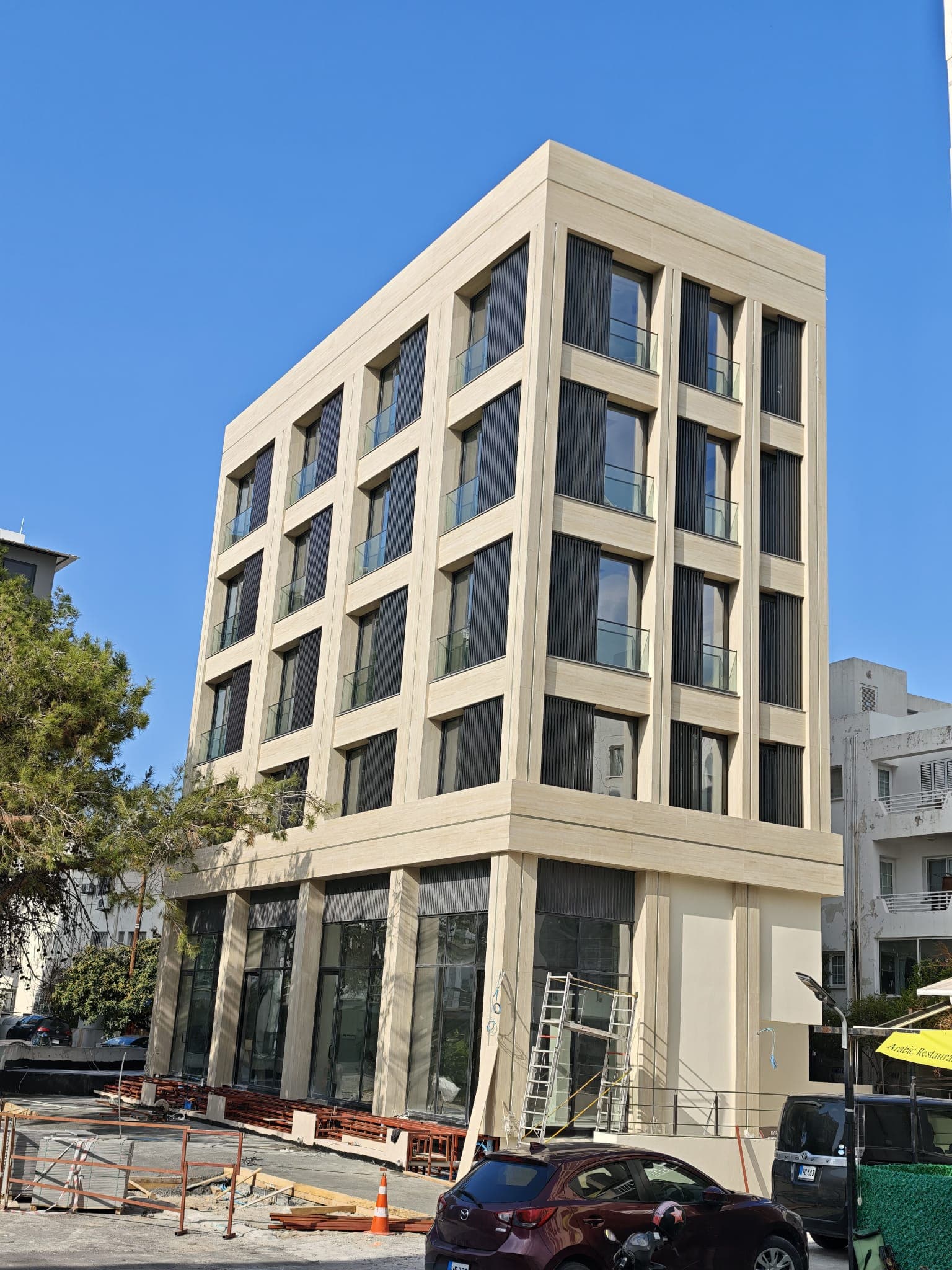 Kktc girne Les ambassadeure hotel şantiyesi